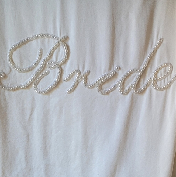 FLEUR DU MAL BRIDE EMBROIDERED ANGEL SLEEVE ROBE - Picture 8 of 12